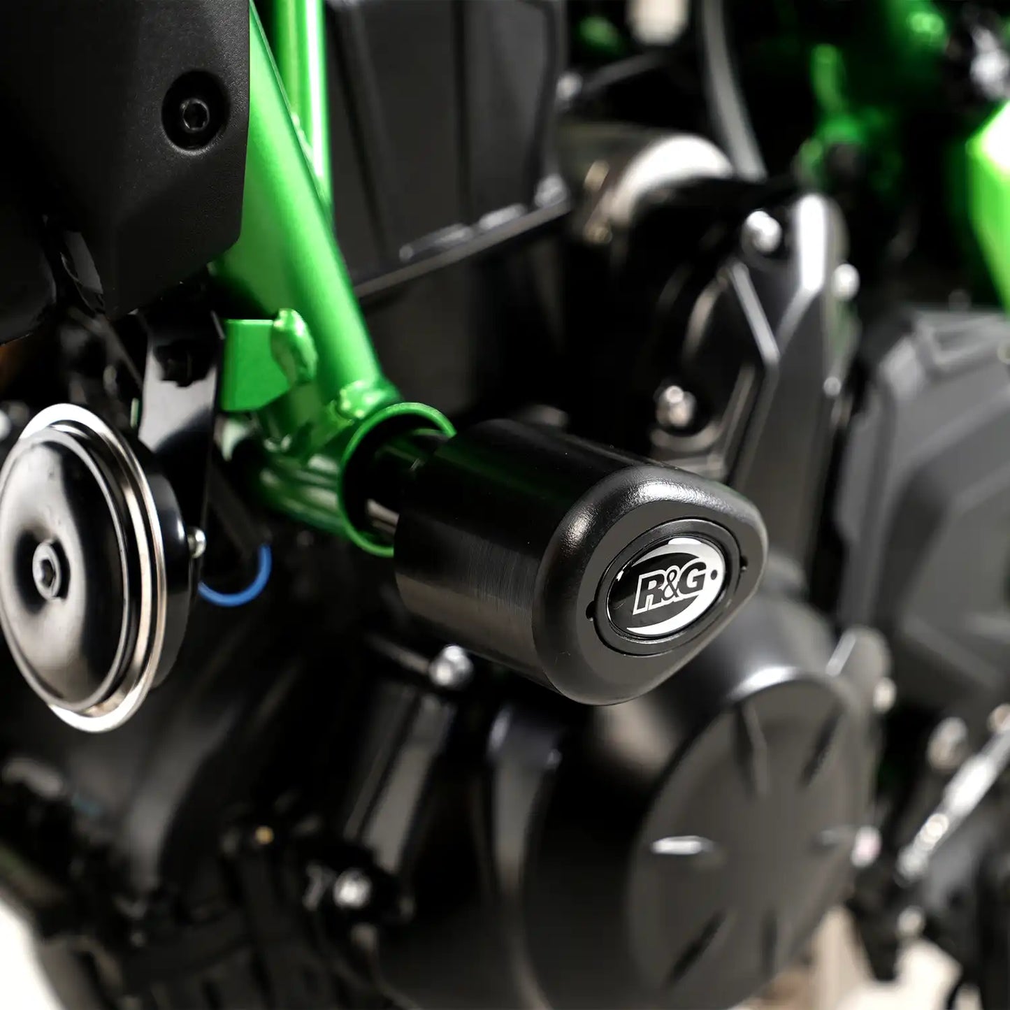 Crash Protectors - Aero Style for Kawasaki Z650 '17- , Z650RS '21- '24, Ninja 650 '17- '24