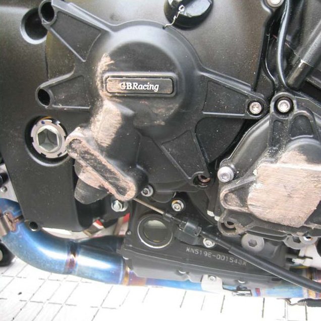 YZF-R1 Clutch / Gearbox Cover 2009 - 2014