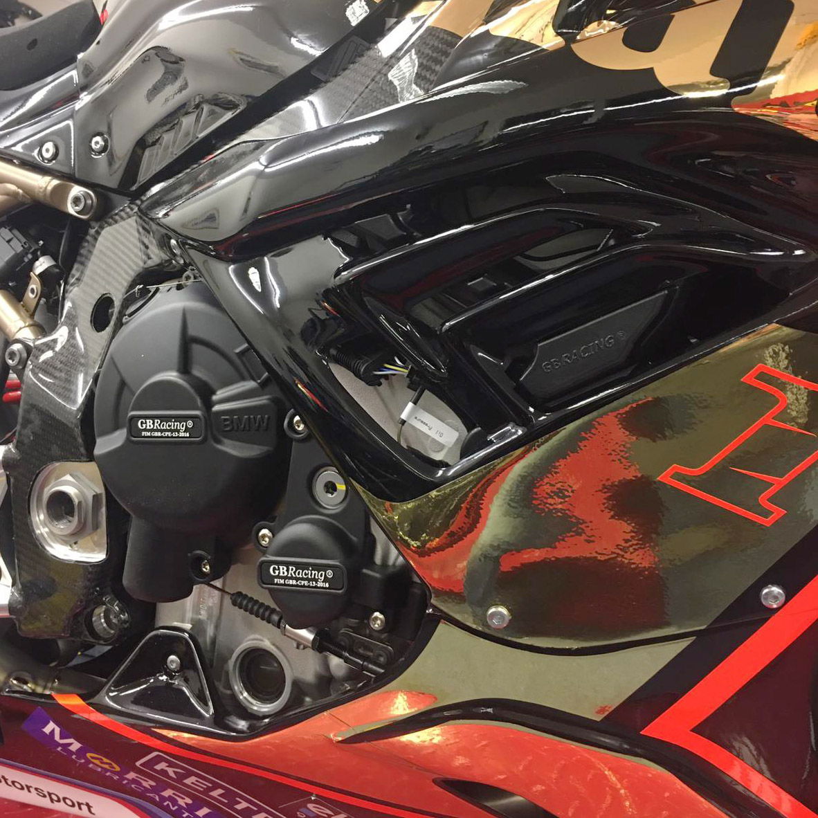 S 1000 RR 2019-2025 & M 1000 RR 2019-2024 Frame Protector M6 - Right Hand Side