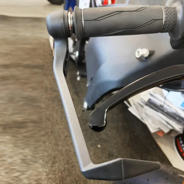Brake Lever Guard For Aftermarket Bars with 16mm insert GSXR600/750