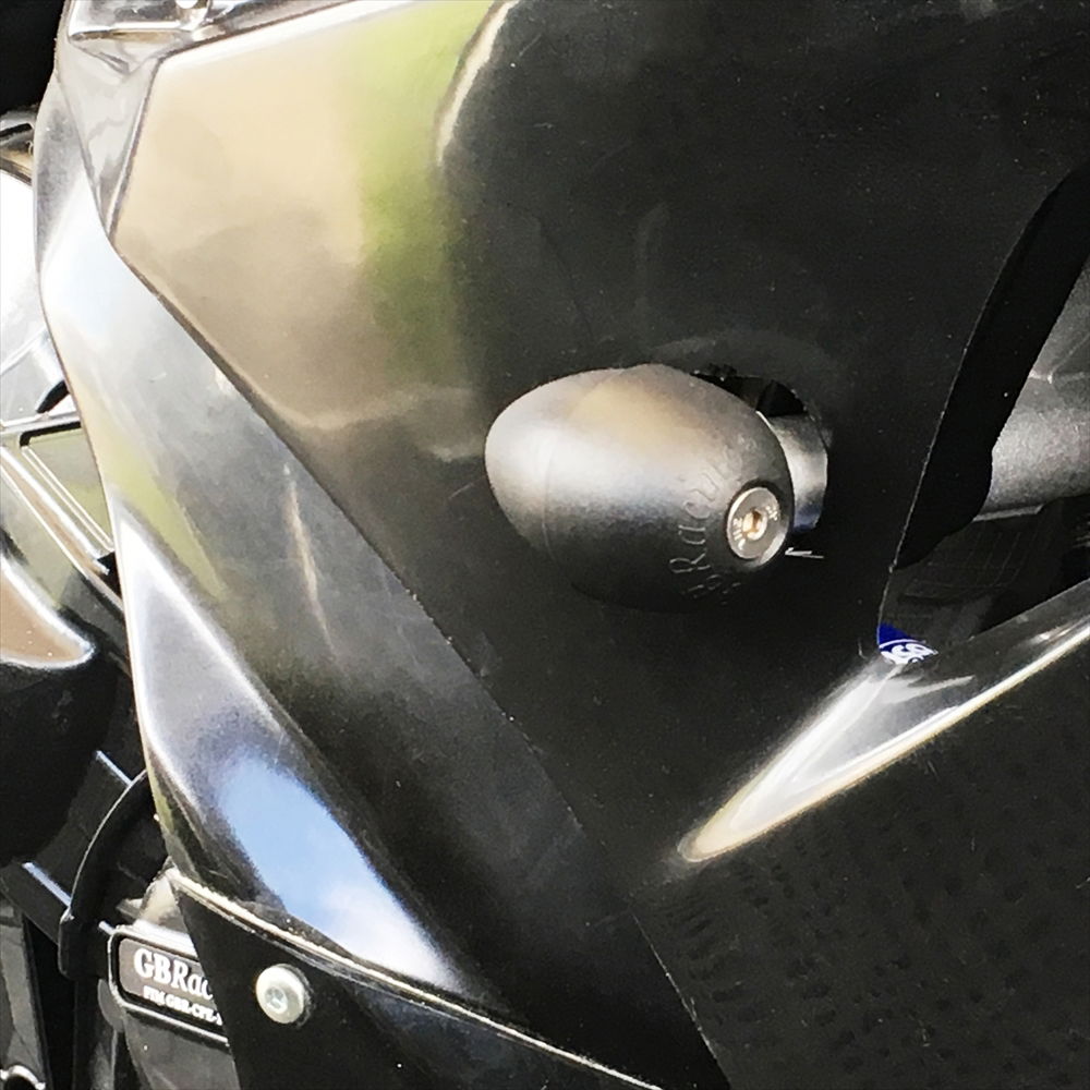 Bullet Frame Slider GSXR1000 L7 - Right Hand Side - STREET