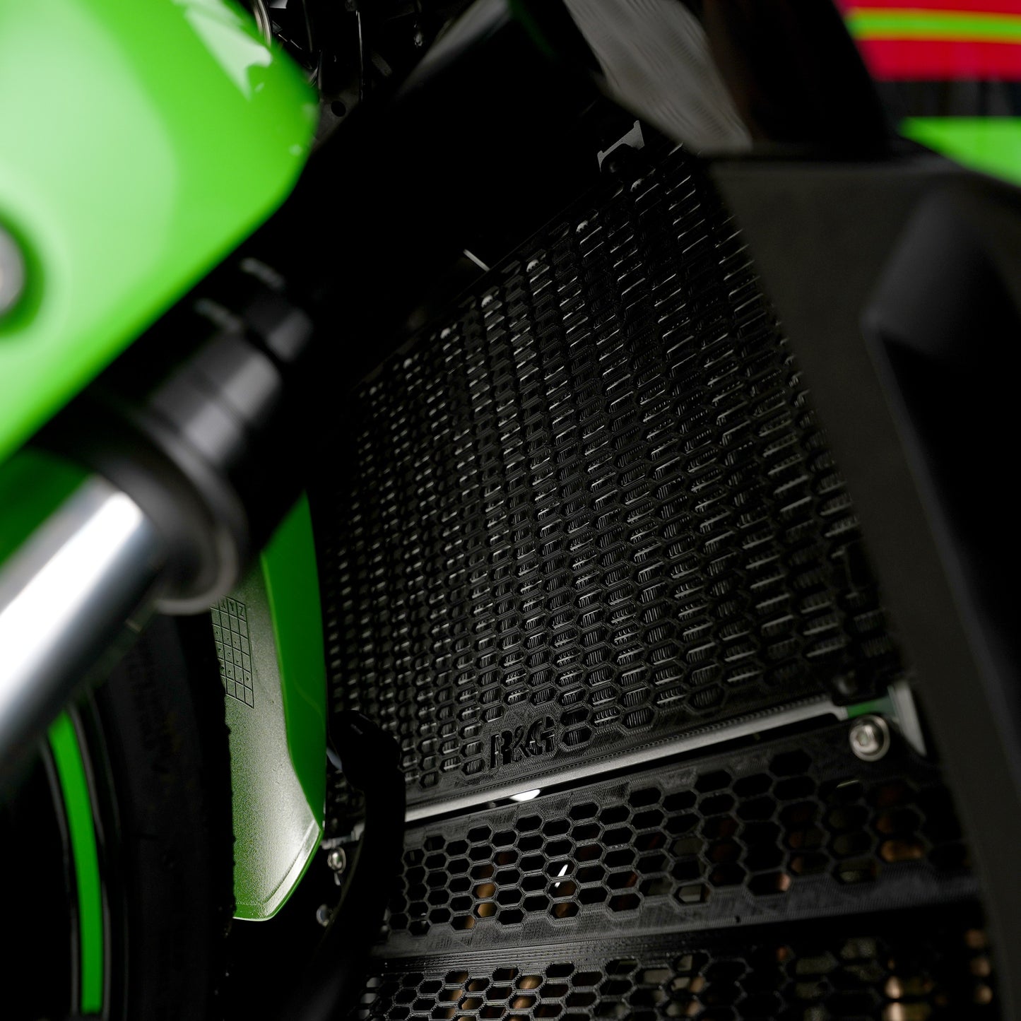 PRO Radiator Guard for Kawasaki ZX-4R(R) (SE) ’23- '24 Black
