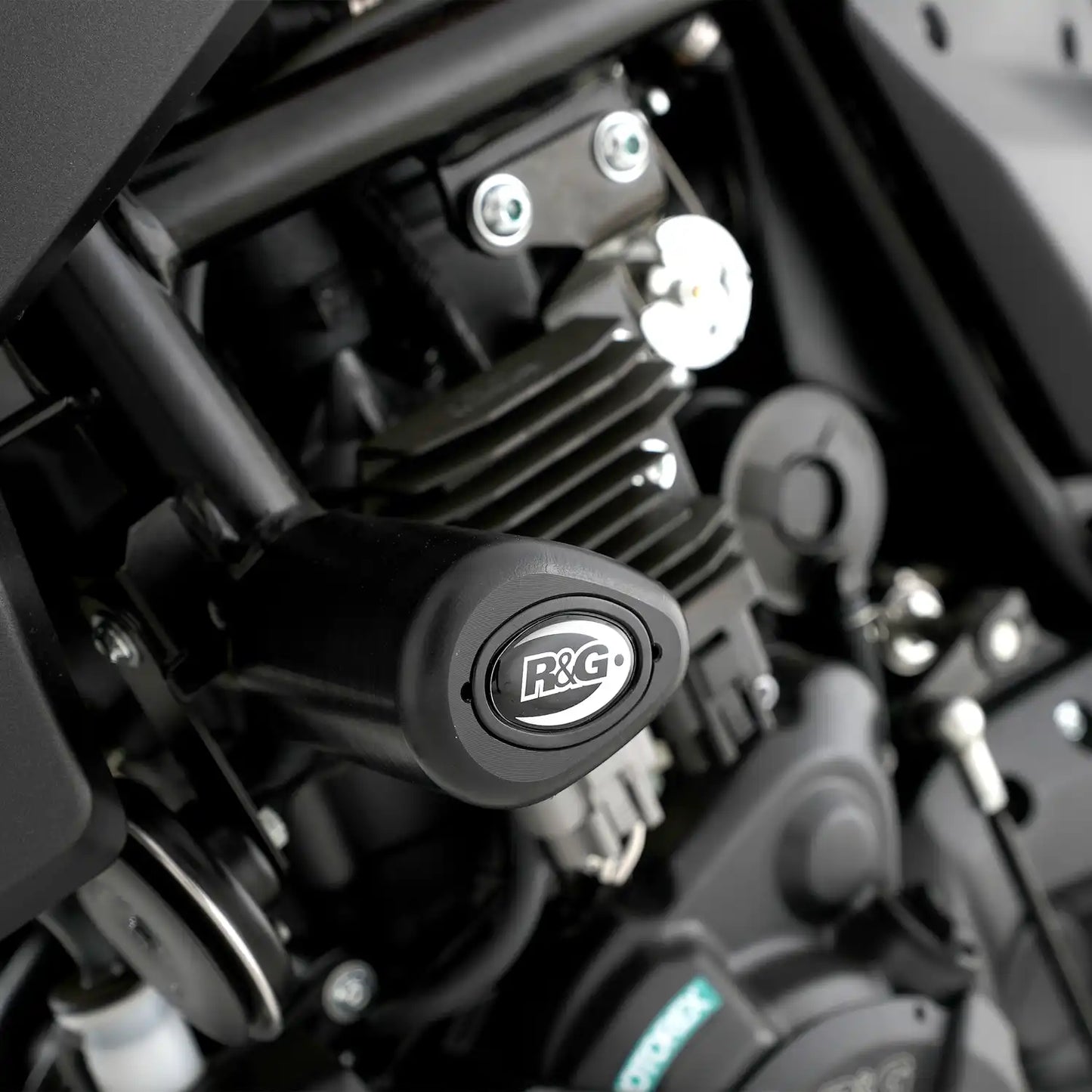 R&G Aero Crash Protectors for Yamaha MT-07 '14- (FZ-07), XSR700 '16-, Fantic Caballero 700 '23- and Tracer 700 '16-'20 (FJ-07)