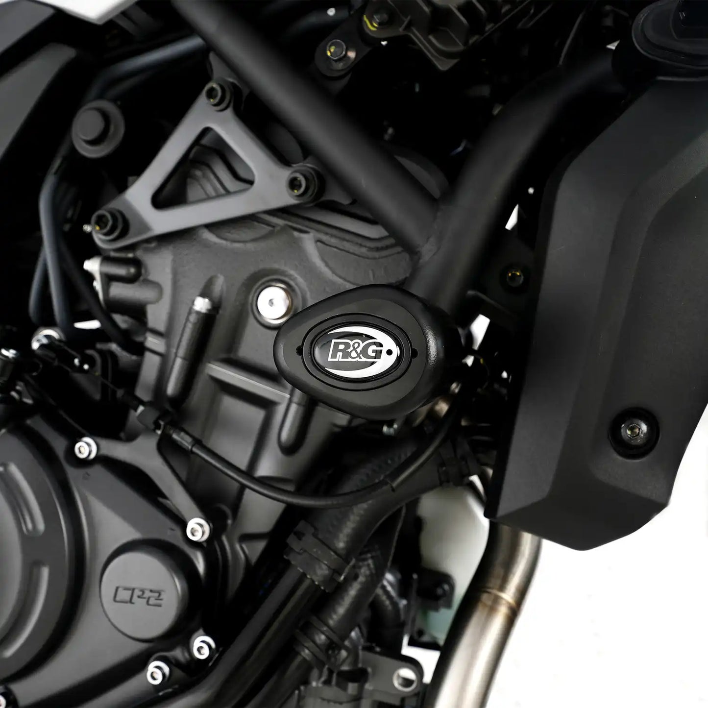 R&G Aero Crash Protectors for Yamaha MT-07 '14- (FZ-07), XSR700 '16-, Fantic Caballero 700 '23- and Tracer 700 '16-'20 (FJ-07)