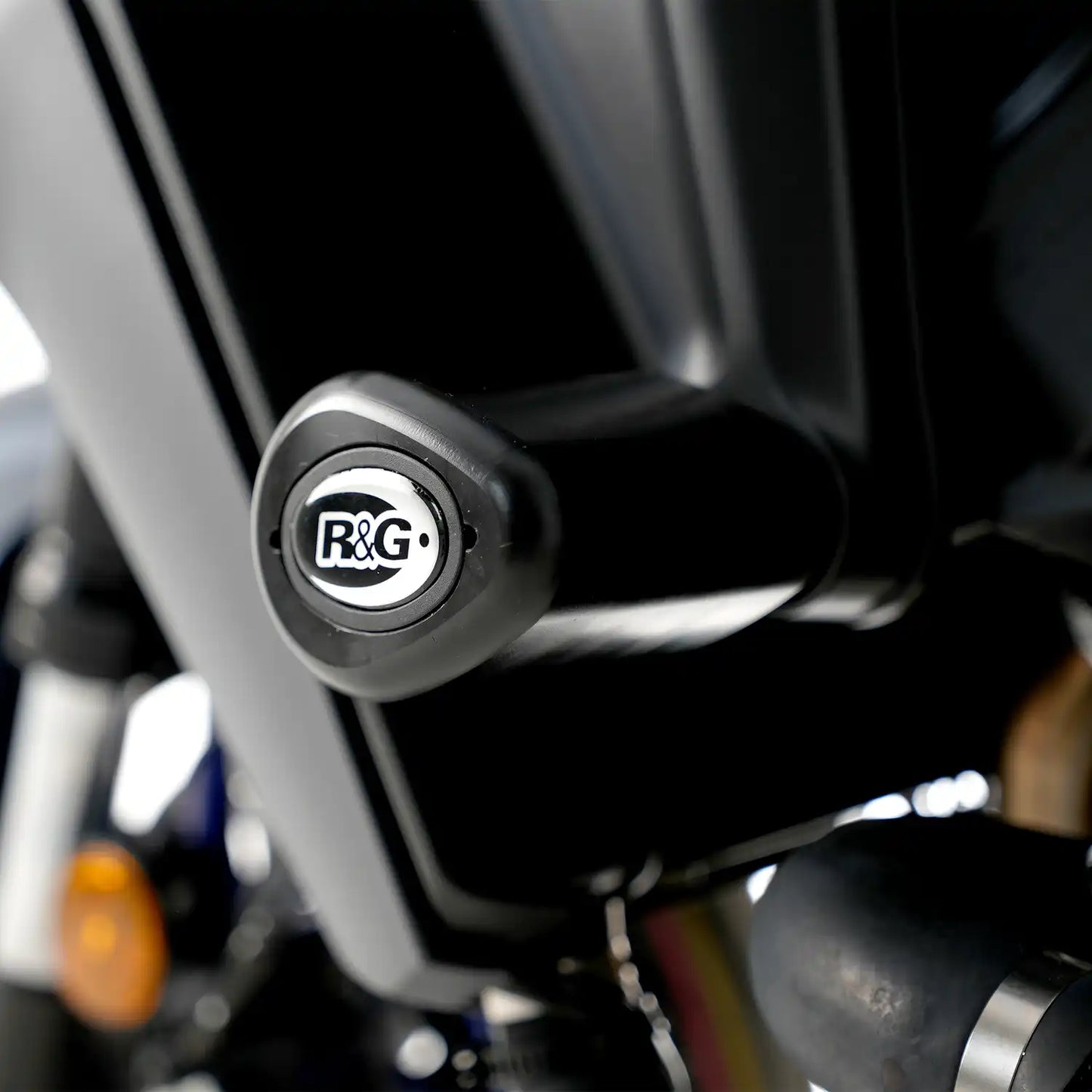 R&G Crash Protectors- Aero Style for Yamaha MT-09 (SP) '21-,Tracer 9 '21- '24, Tracer 9 GT '21- (GT Plus) '25-, XSR900 '22- '24 & MT-09 '24-