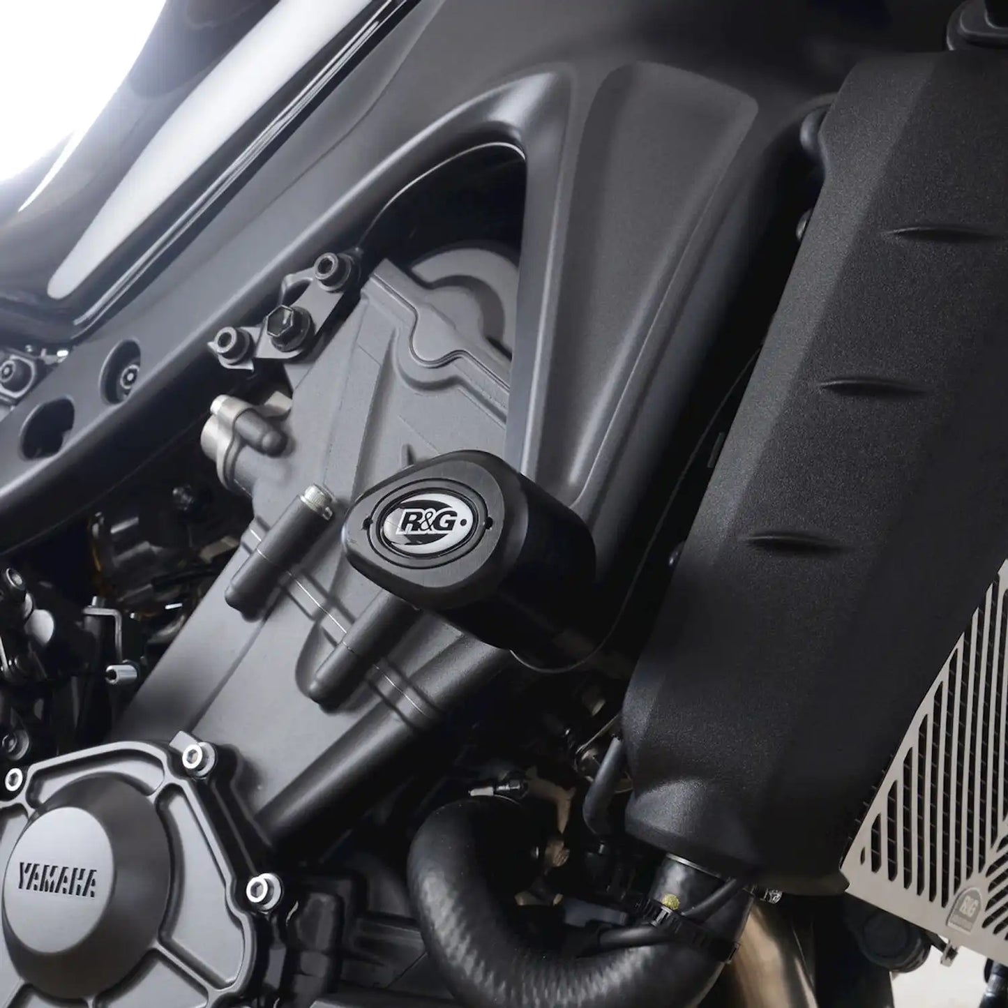 R&G Crash Protectors- Aero Style for Yamaha MT-09 (SP) '21-,Tracer 9 '21- '24, Tracer 9 GT '21- (GT Plus) '25-, XSR900 '22- '24 & MT-09 '24-