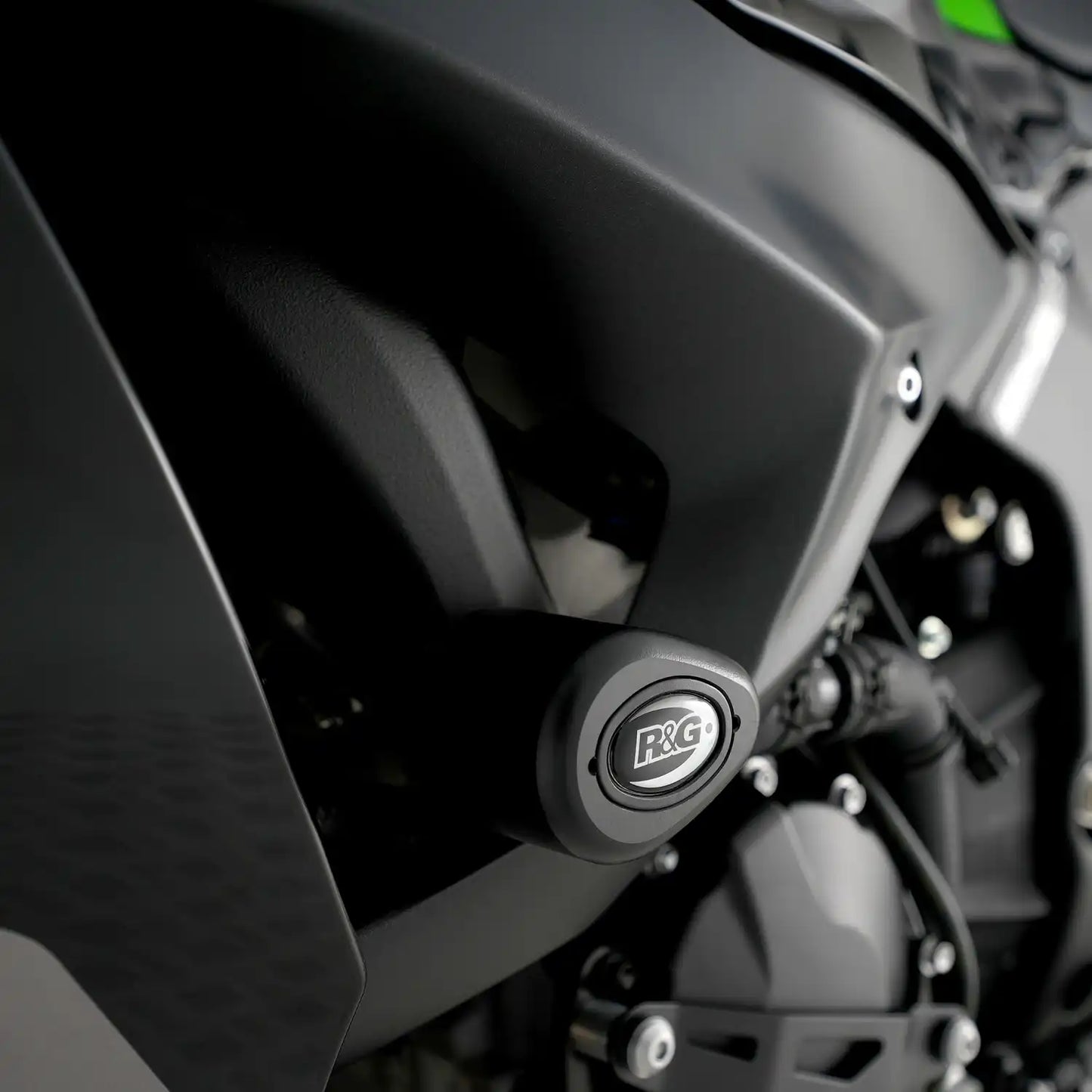 R&G Aero Style (Non-Drill) Crash Protectors for Kawasaki ZX6-R 2024 onwards