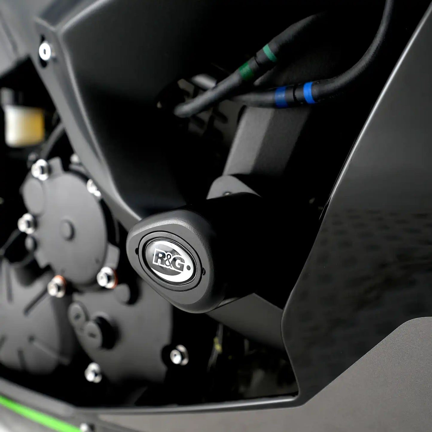 R&G Aero Style (Non-Drill) Crash Protectors for Kawasaki ZX6-R 2024 onwards
