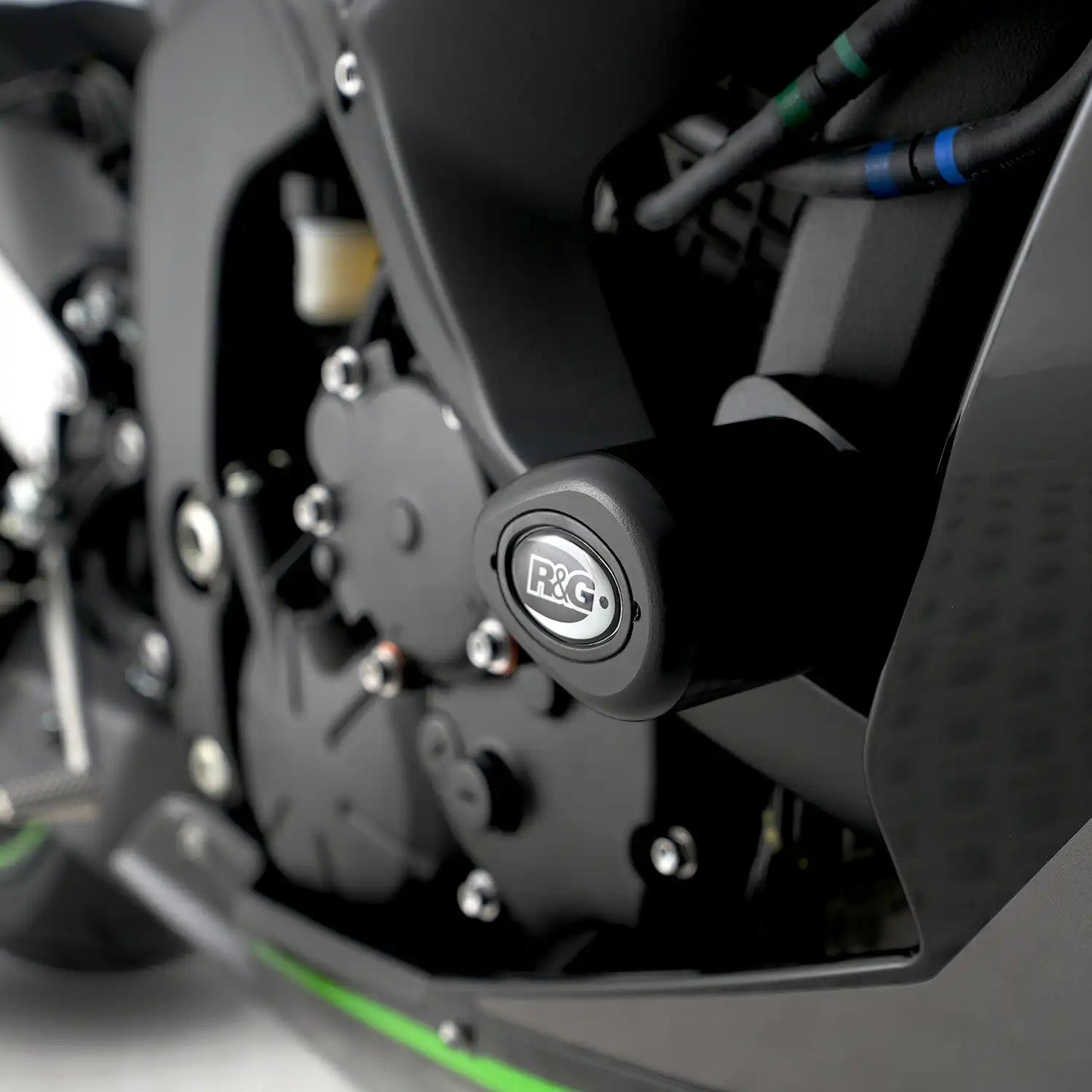R&G Aero Style (Non-Drill) Crash Protectors for Kawasaki ZX6-R 2024 onwards