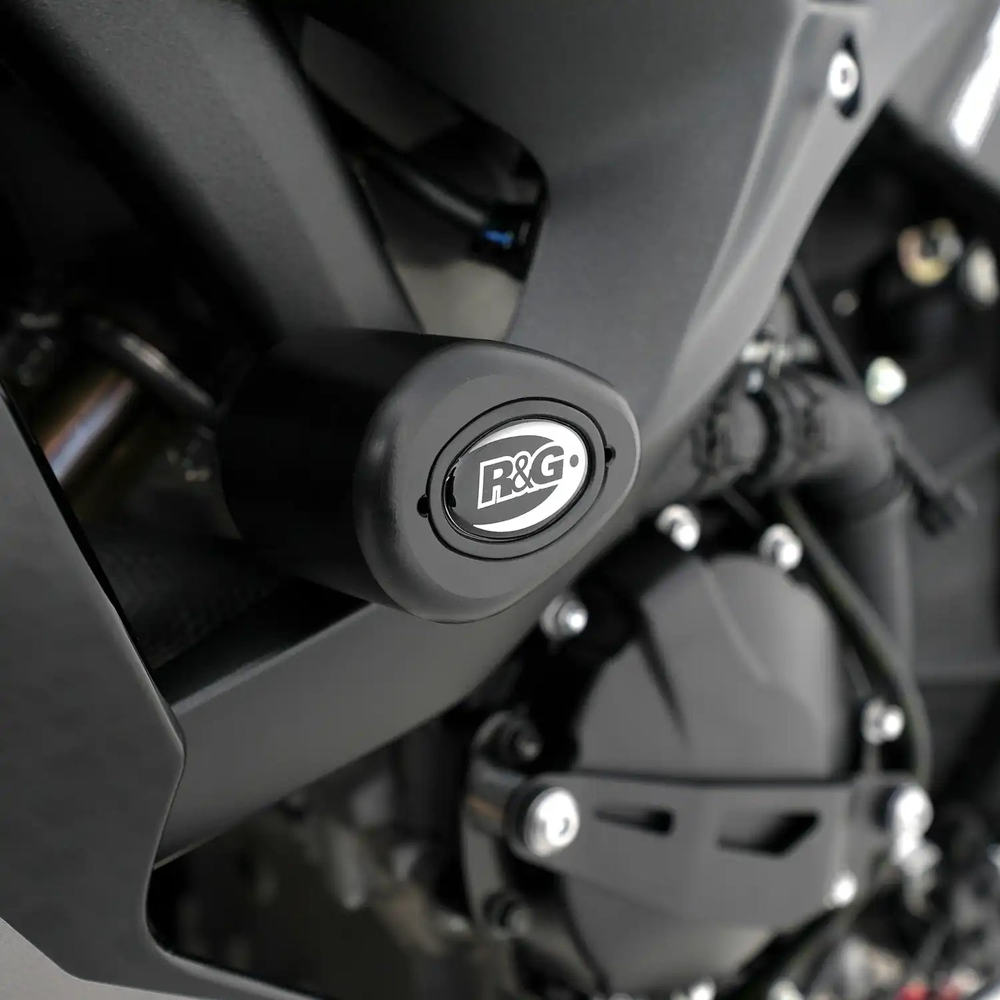 R&G Aero Style (Non-Drill) Crash Protectors for Kawasaki ZX6-R 2024 onwards