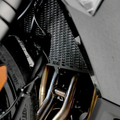 R&G PRO Radiator Guard forKawasaki Z750 '07-'13, Z750R '11-'13, Z750S '07-'13, Z800 '13-'16, Z1000 '10-'18, Z1000R '17-'20, Z1000SX '11-'19, Versys 1000 '12- '24, Versys 1100 ’25- & Ninja 1000SX '20- '24 & 1100SX '25-