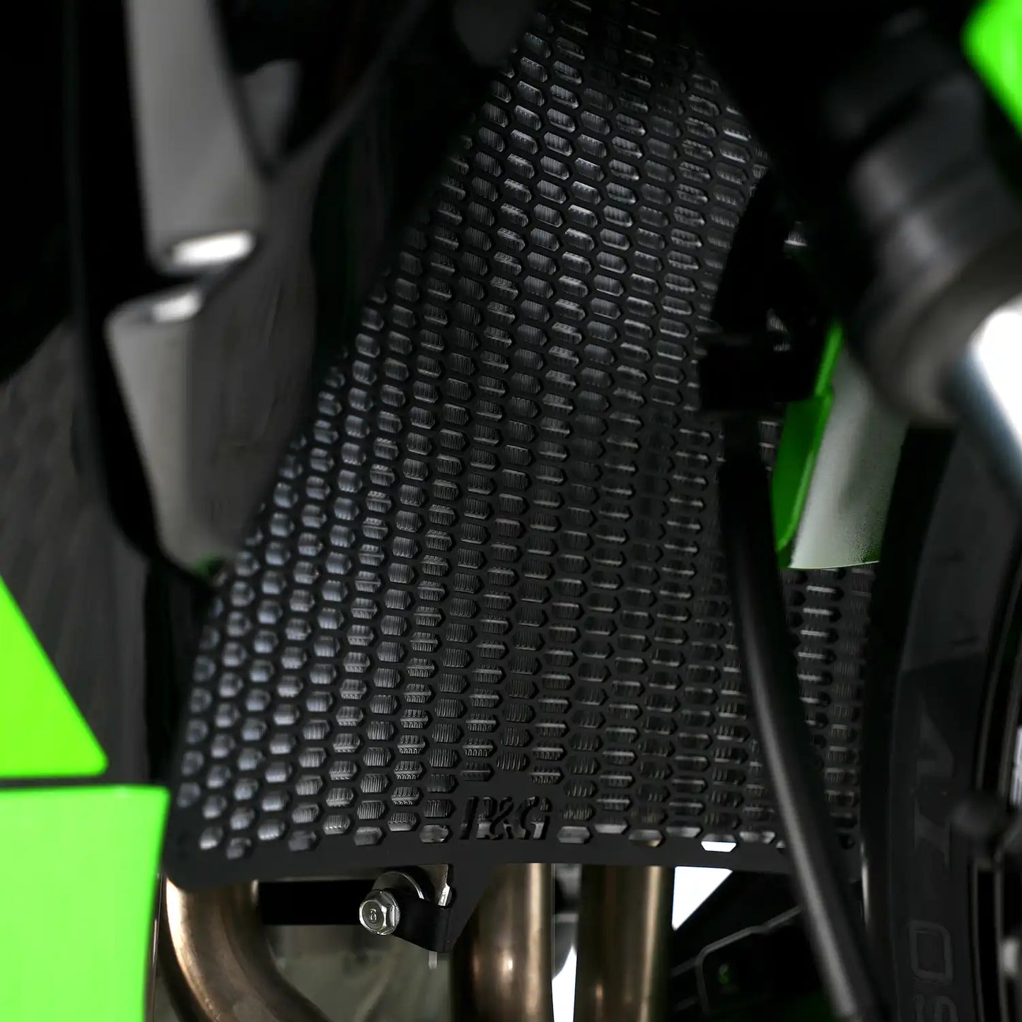 R&G PRO Radiator Guard for Kawasaki ZX-6R 19- 24  Black