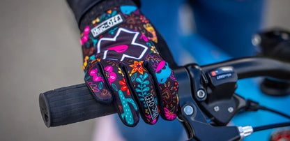 Muc-Off Youth Rider Gloves - Shred Hot Chilli Pepper-Kids Size YL-MTB-MOTO-BMX Free Shipping